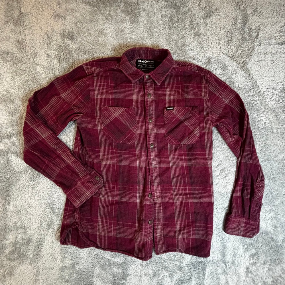 Dakine Mens Burgundy Plaid Flannel Button Down Shirt Small 10001172
